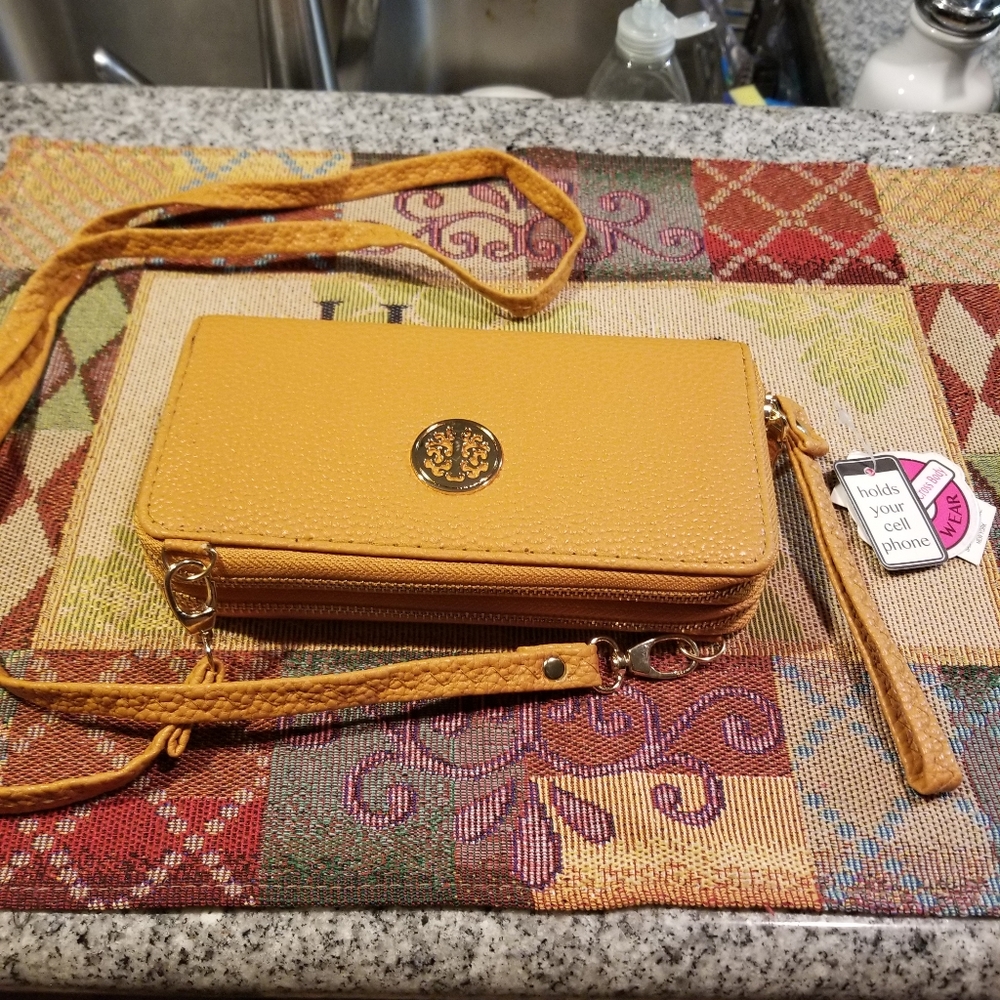 NWT Sasha Wallet/Wristlet/Cross Body Purse